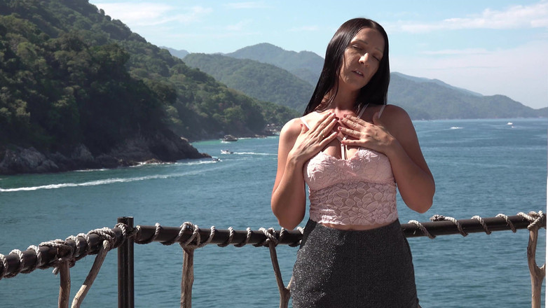 Bitch hunter: Milf tiene una cita de vacaciones