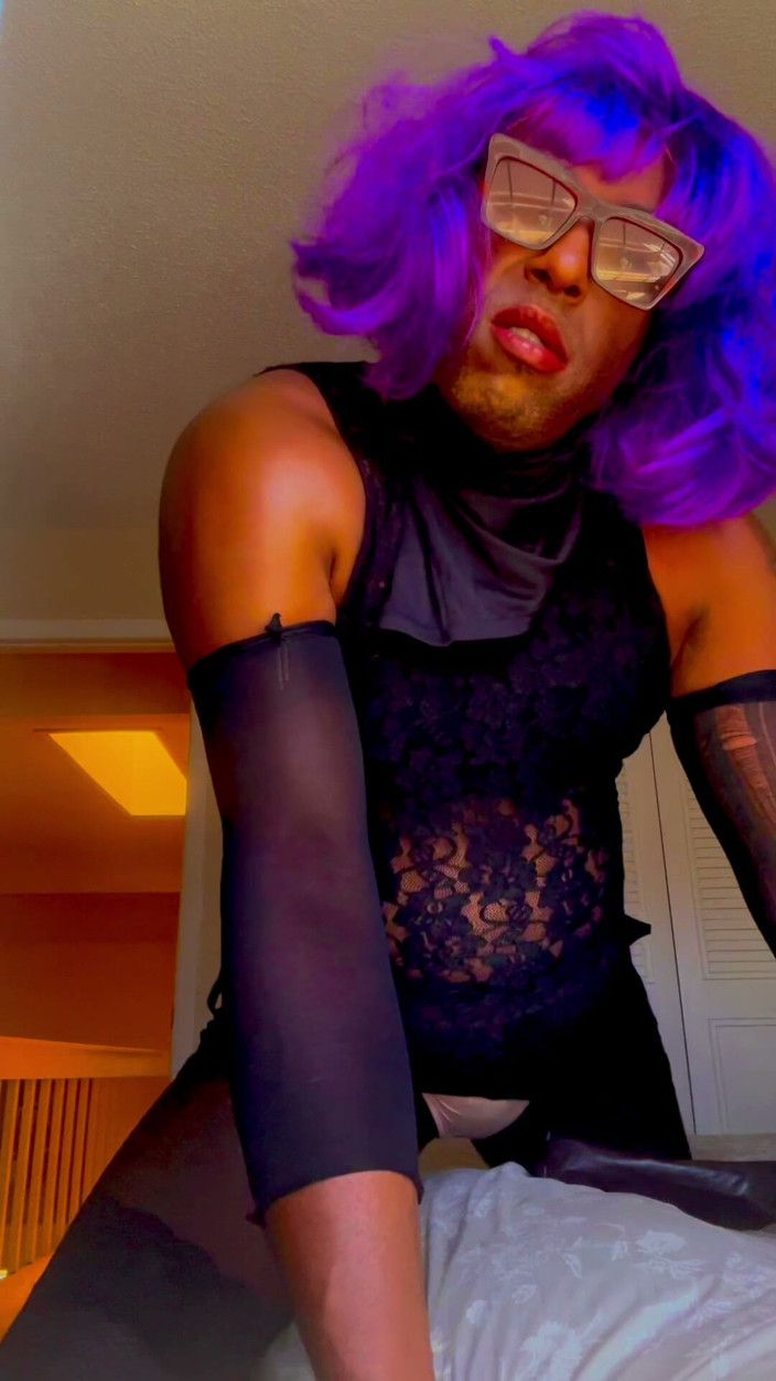 Londonfrotagejr: Private Collection Black Sissy Cross Dresser Ball Drainer 1
