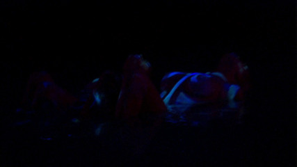 CBD Media: Des extraterrestres sexy à gros nichons font l'amour lesbien