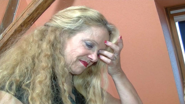 German's Old Chicks: Deux Allemandes sont là pour sucer et faire plaisir à la...