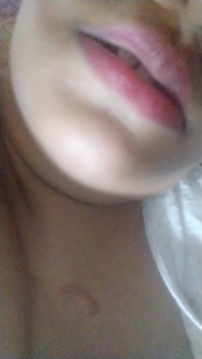 Dr_doom21: Bhabhiji's juicy lips with voice
