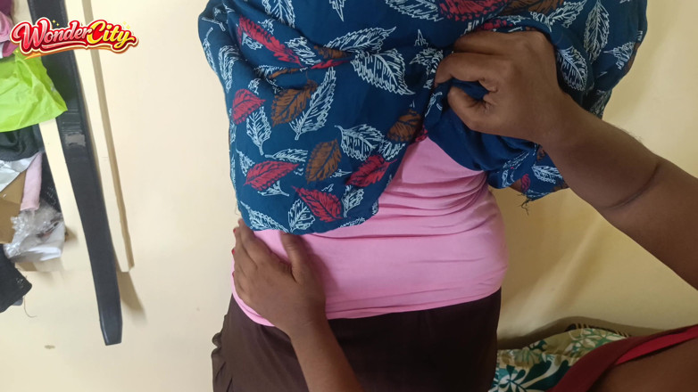 Apple baby: Sexy lesbické šukání