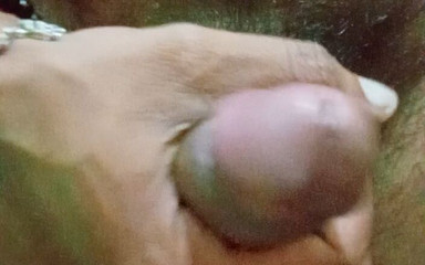 Rickindian: 1. Mal masturbiert vor der kamera. Ich fee.