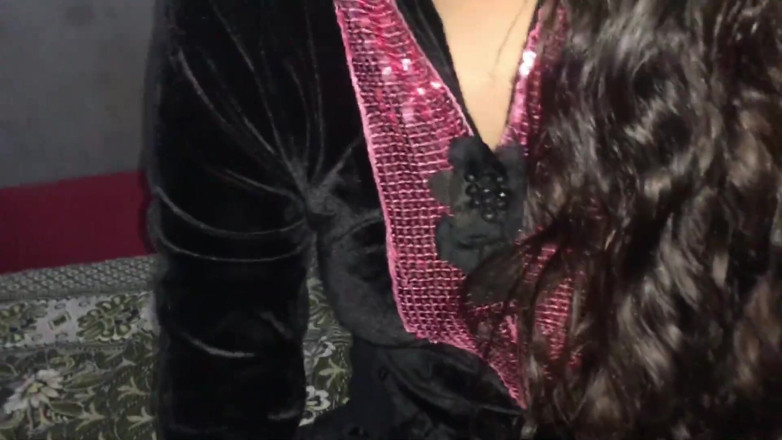 Kingsizedevil: Desi Girlfriend Ki Tight Pink Chut Phaad Di Tonight Hindi...