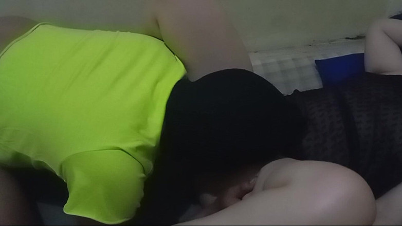 Angelina Pop: 열정적인 보지를 핥는 섹스 노예 아줌마