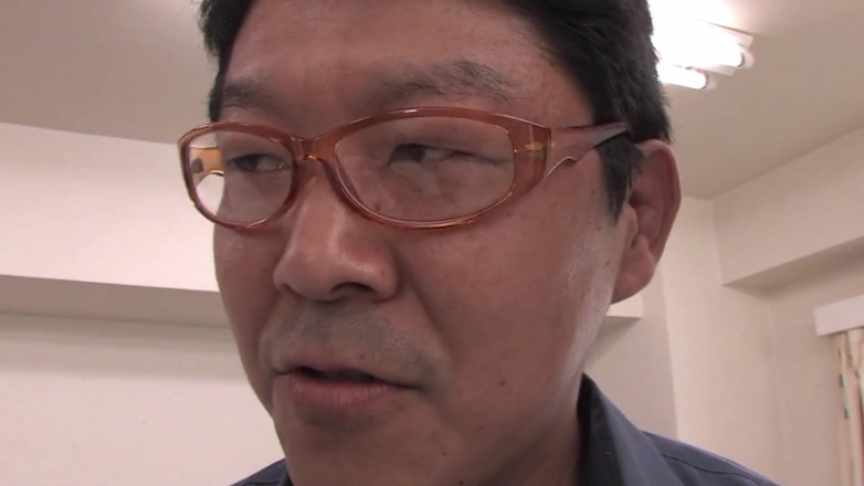JAPAN IN LOVE: สาวเอเชียแบ่งปันกัน ฉาก 1 สาวญี่ปุ่นช่วยตัวเองหมู่แล้วสุดท้ายดูดควย
