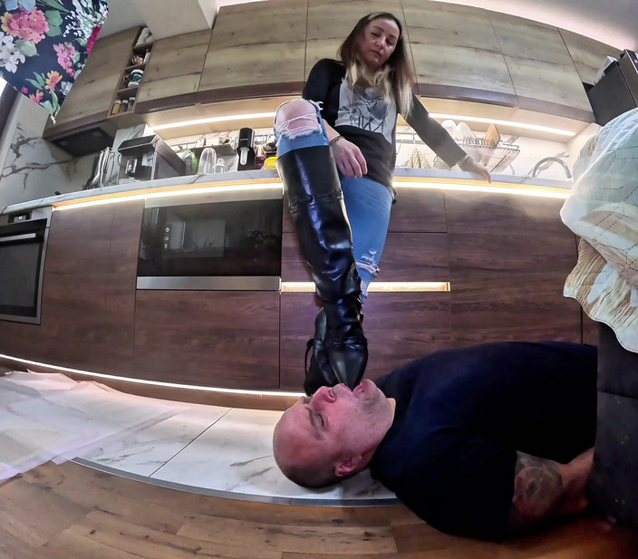 Mistressyammyboots: Rituale Della Sottomissione: Il Potere Delle Suole