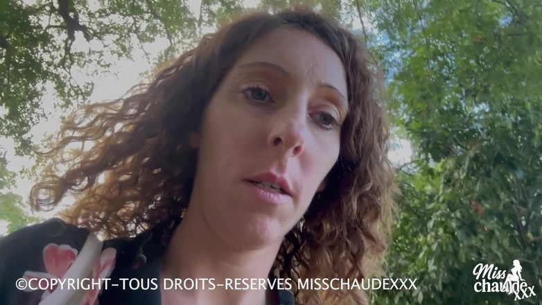 Misschaudexxx: Misschaudexxx, potěším se na lavičce