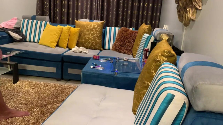 The Substance: Garganta Profunda Con Model Latino Recién Llegado De Viaje!