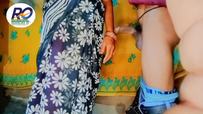 Robopll: Desi indiana scopa in sari nero, culo e figa scopata...