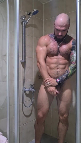 Valdemar Santana: Muscled Stud in Bathroom