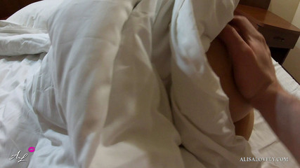 Alisa Lovely: Awek amatur sebenar dalam stoking orgasme dan rakaman dekat pancutan...