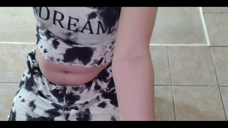 RavenHearth666VIP: A rich compilation of silent, noisy and wet farts 