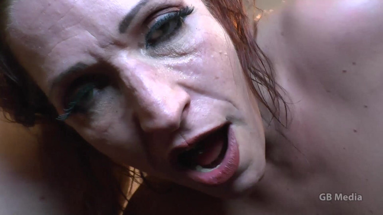 GangBang-Dream: सफेद कचरा रंडी कैश के लिए करती है