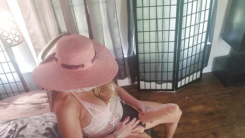 Peggingprincess: Šukání obrovským dildem