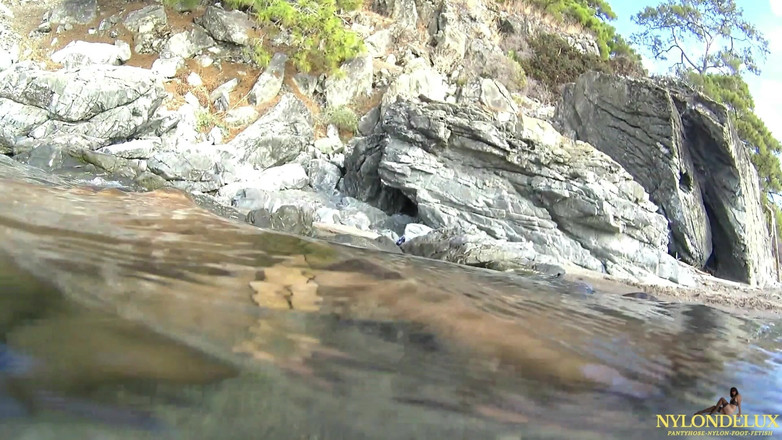 Nylondelux: Nylon kul på den offentliga stranden