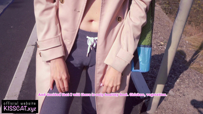 KissCat: Agent pickup 18 babe for pizza / outdoor sex and sloppy blowjob