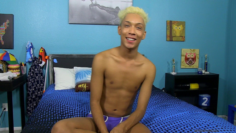 Lollipop Twinks: On Set dengan Hung Twink Andrew