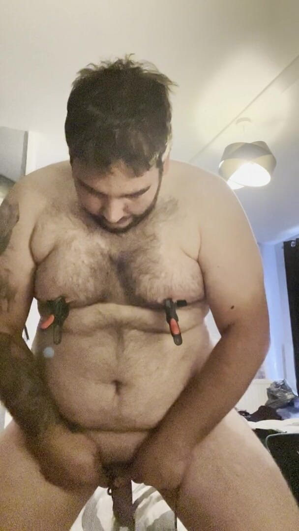 Shaun Cbt: Yarak ve taşaklar aşırı meme ucu kıskaçları ve biraz travesti...