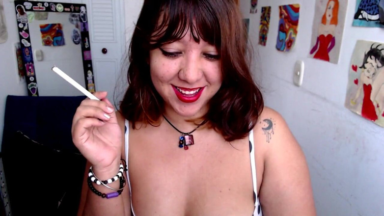 Nana Bela: Smooke and Cigarrete Fetish with Blowjob Sensual