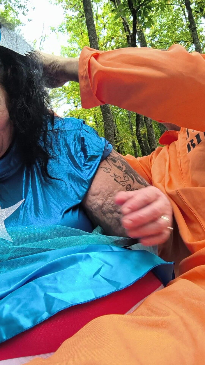 HerculesnVENUS: Неслухняна актриса на відкритому повітрі намагається потрапити в пизду