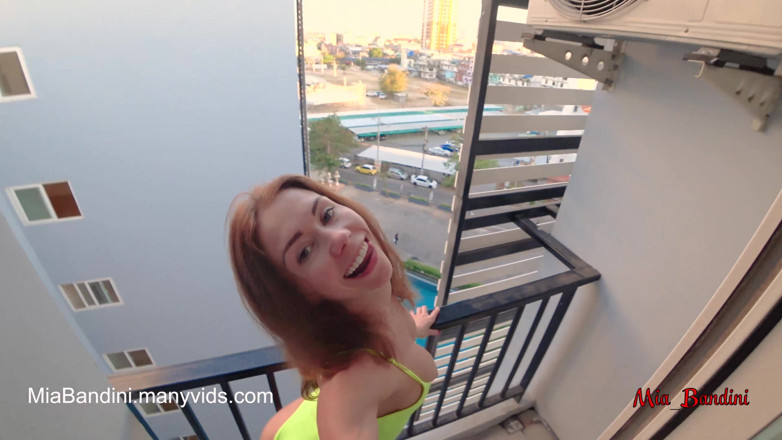 Mia Bandini: Young babe anal fucked on the hotel balcony with facial