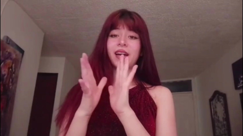 Elisabeth Garban: Dansende sensuele show tengere latina kontgat