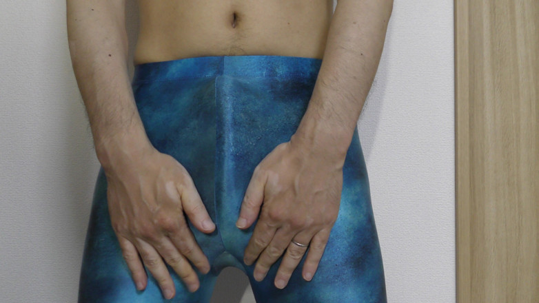 LovePantyBoy: Masturbazione di leggings blu
