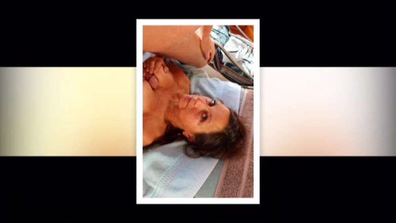 Candi Annie: Güneş Odasında Tek Başına Amcık Oyunu Artı Candi Annie'ye Emiyor...