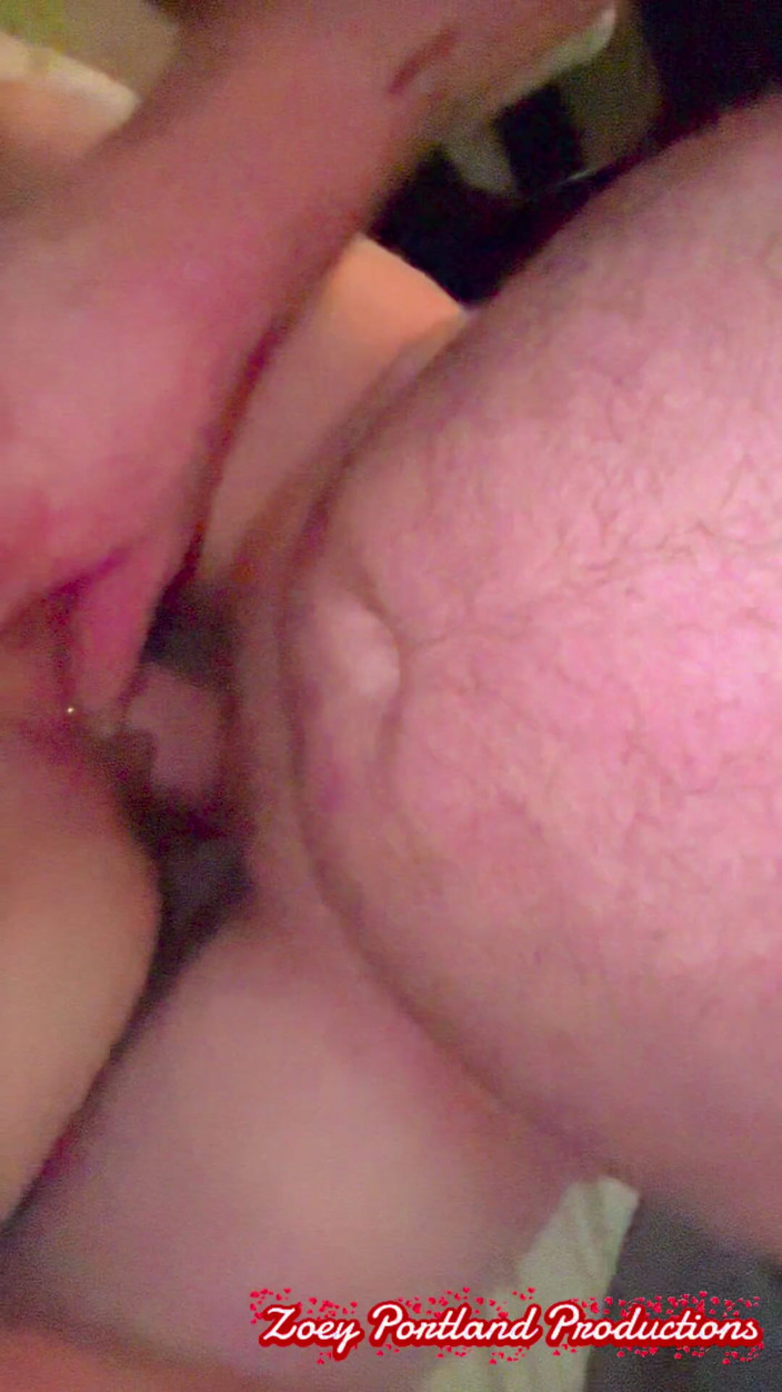 Zoey Portland: Pussy Gets a Huge Creampie