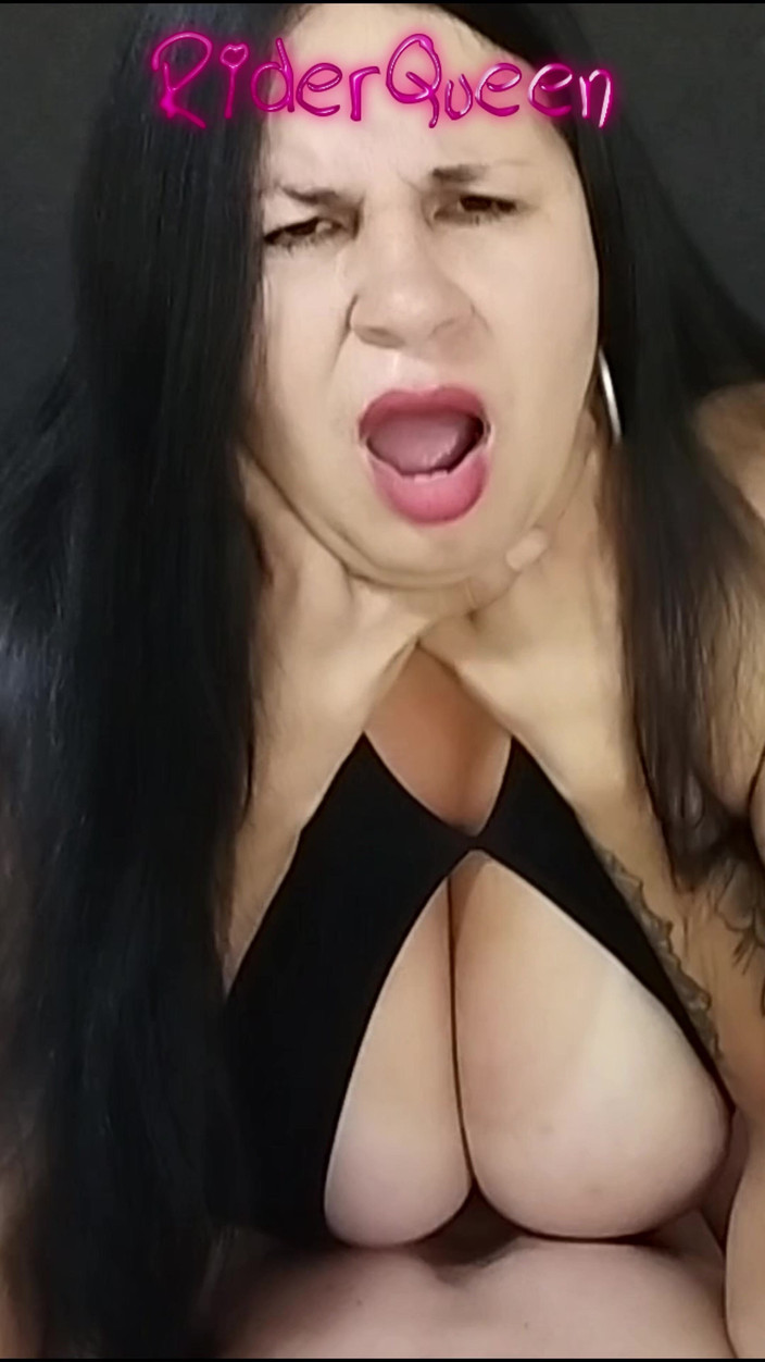 Only Riderqueen BBW Step Mom Latina Alone: Ficken zu riderqueen, dicker arsch, latina, bBW, MILF