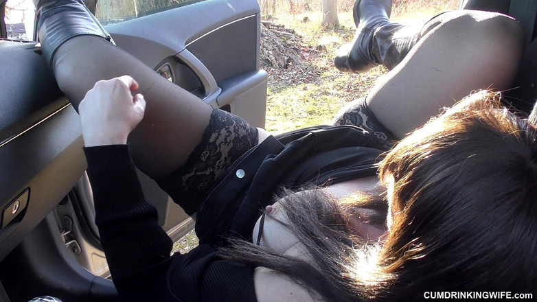 Cumdrinking Wife: Незнайомці заводить мене на лісовій дорозі 2