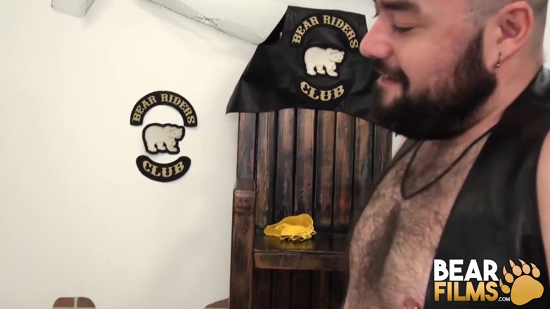 Bear Films: Bearfilms - osos buster nastee y oso silien a pelo