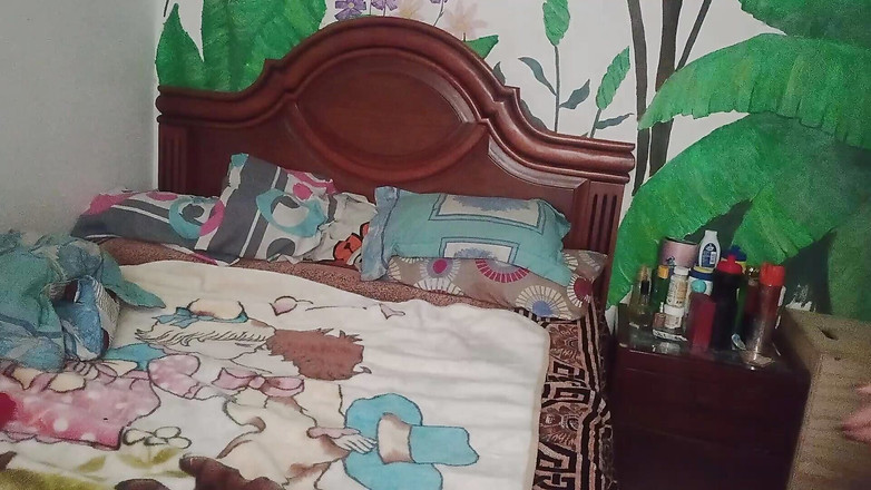 bitchsultry: मेरी चूत वीर्य से भरना पसंद करती है