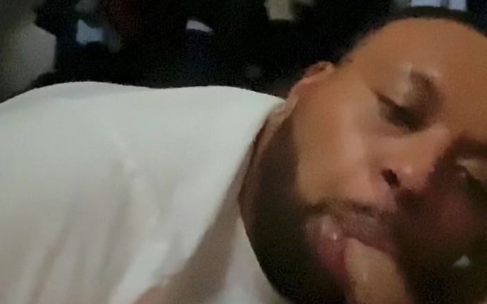 SloppyToppy: Der hetero-ehemann der freundin lädt mich ein, ihn zu verehren