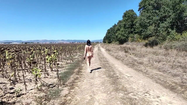 Za Za: Niewolnik Tih Chodzi dla zabawy Ta Mistrzu