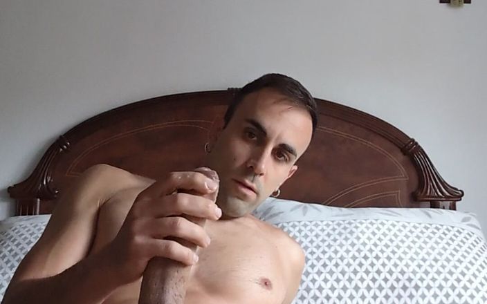 Zeus Ray: I Get Naked, Compare My Cock With Some Objects And...
