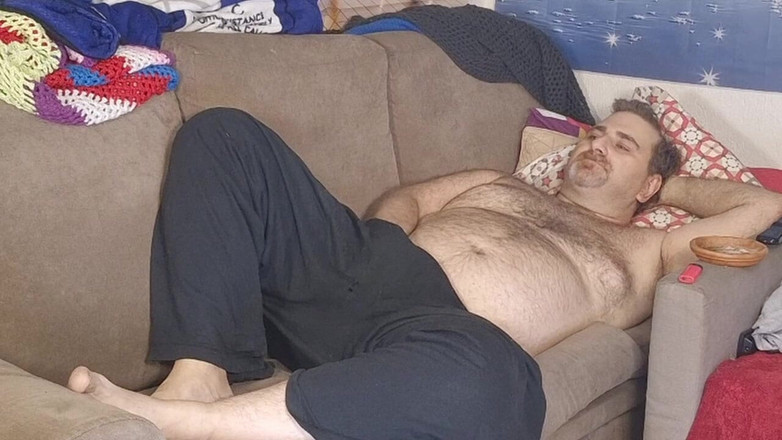 ChubbyDaddyBearLuka: Con gấu mập mạp khỏa thân chân bẩn thỉu