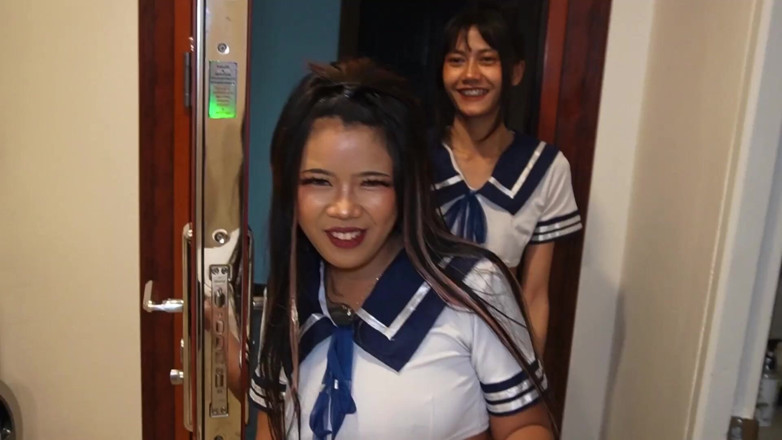 Arda Fennec: Prada and Kanya Raise Student Girls