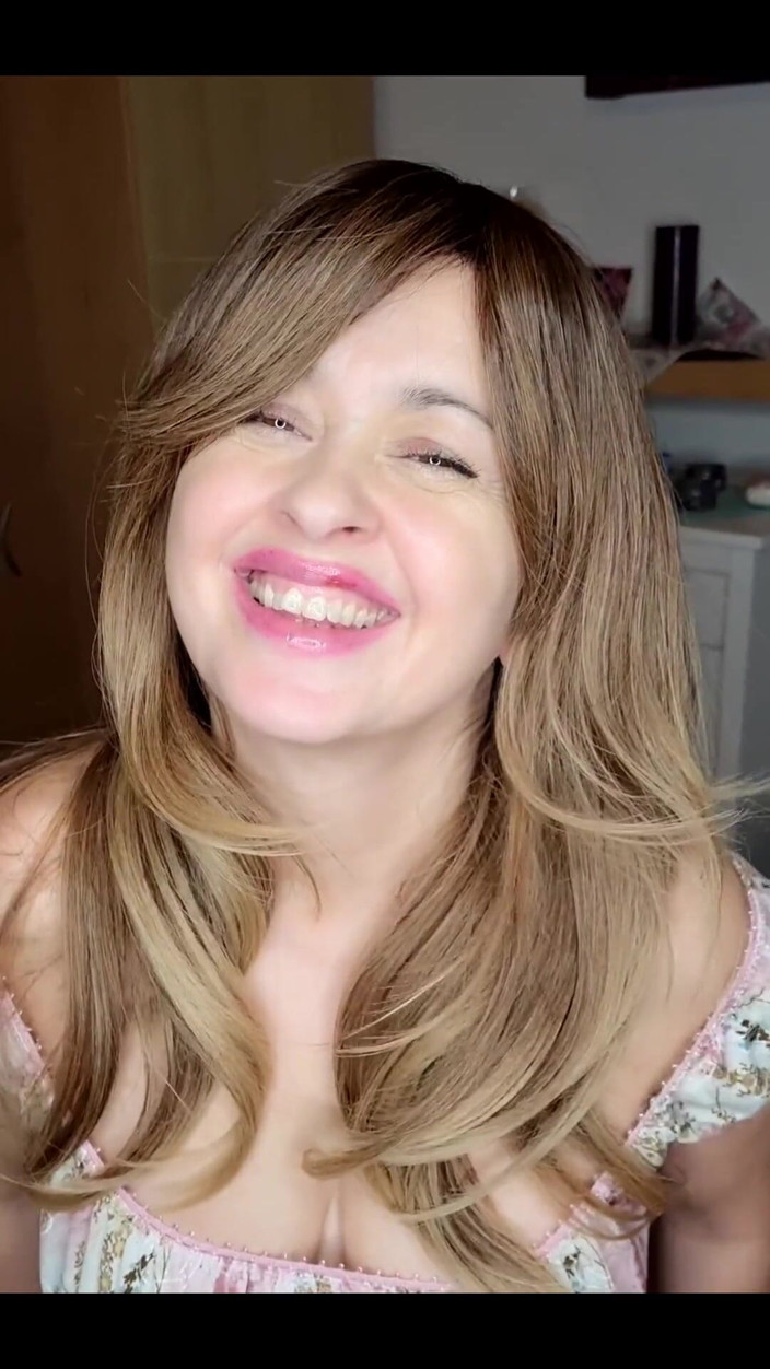 BritneySwallows: Memek sempit cewek ini dicrot sperma