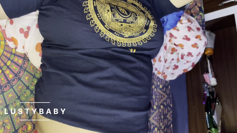 Lustybaby605: Menjadi miang dengan teman lelaki saya Nepal Lucah