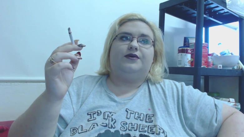 LaLaDelilah: BBW smoking compilation