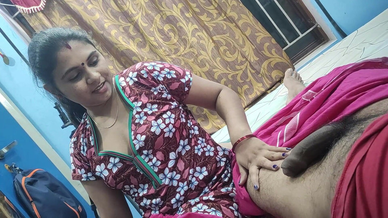Vaigavarun45: Malayali mam discorso e sesso caldo con il figliastro