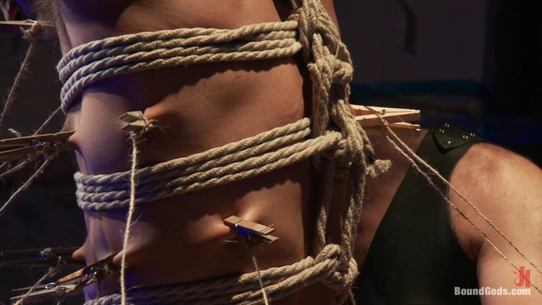 Bound gods: Wilfried Knight - sen Leo Forteho se stává skutečností