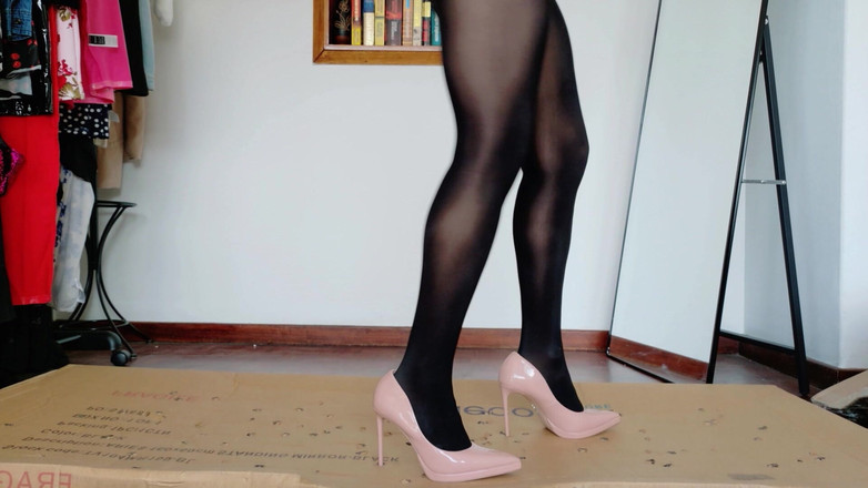 Kinky Lyrical: 파괴 상자 - 나일론과 스틸레토스에서