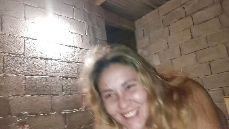 FabianUY97: 자지를 빨고 싶어하는 마누라