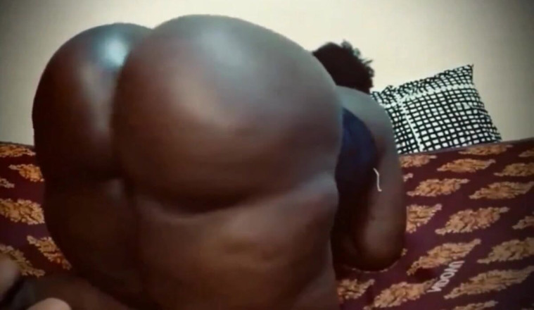 Dzaddy long strokes: SSBBW Oiled Twerk
