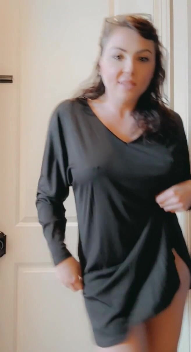 CoyWilder: 미소를 짓는 프라이데이 커피 댄스