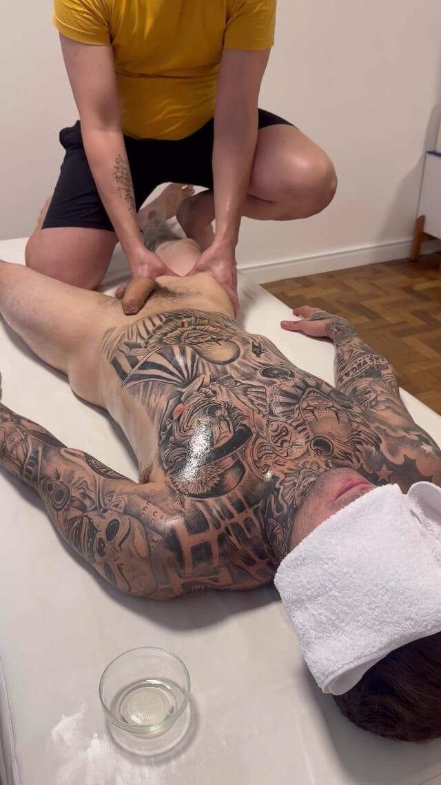 ErickDiaz: Впервые получение тантрического массажа