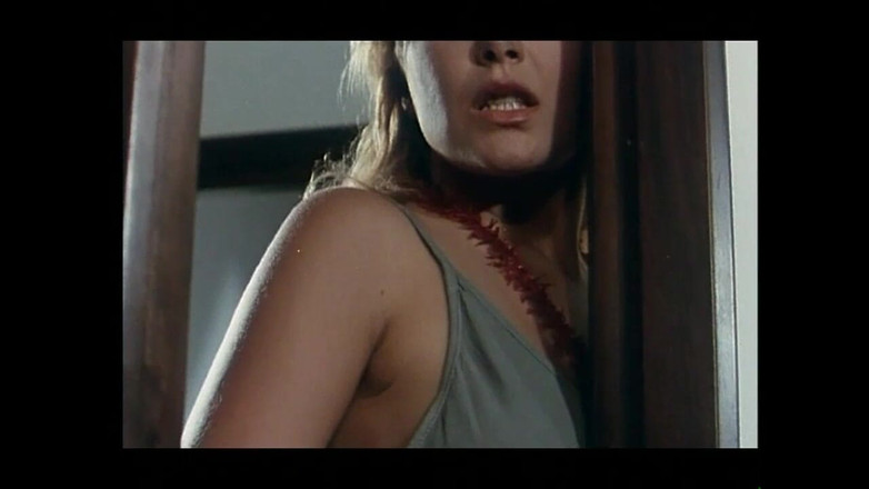 Vintage megastore: Anální sex pro žhavé vintage milfky v domácnosti (celý film)